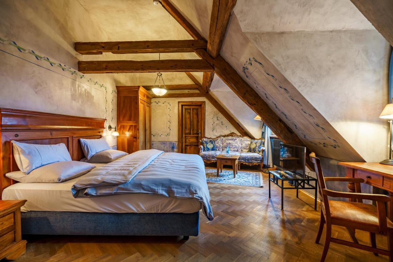 Schlosshotel Weyberhoefe Hösbach Екстериор снимка