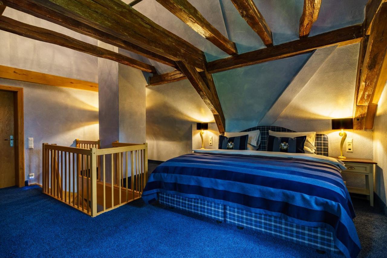 Schlosshotel Weyberhoefe Hösbach Екстериор снимка